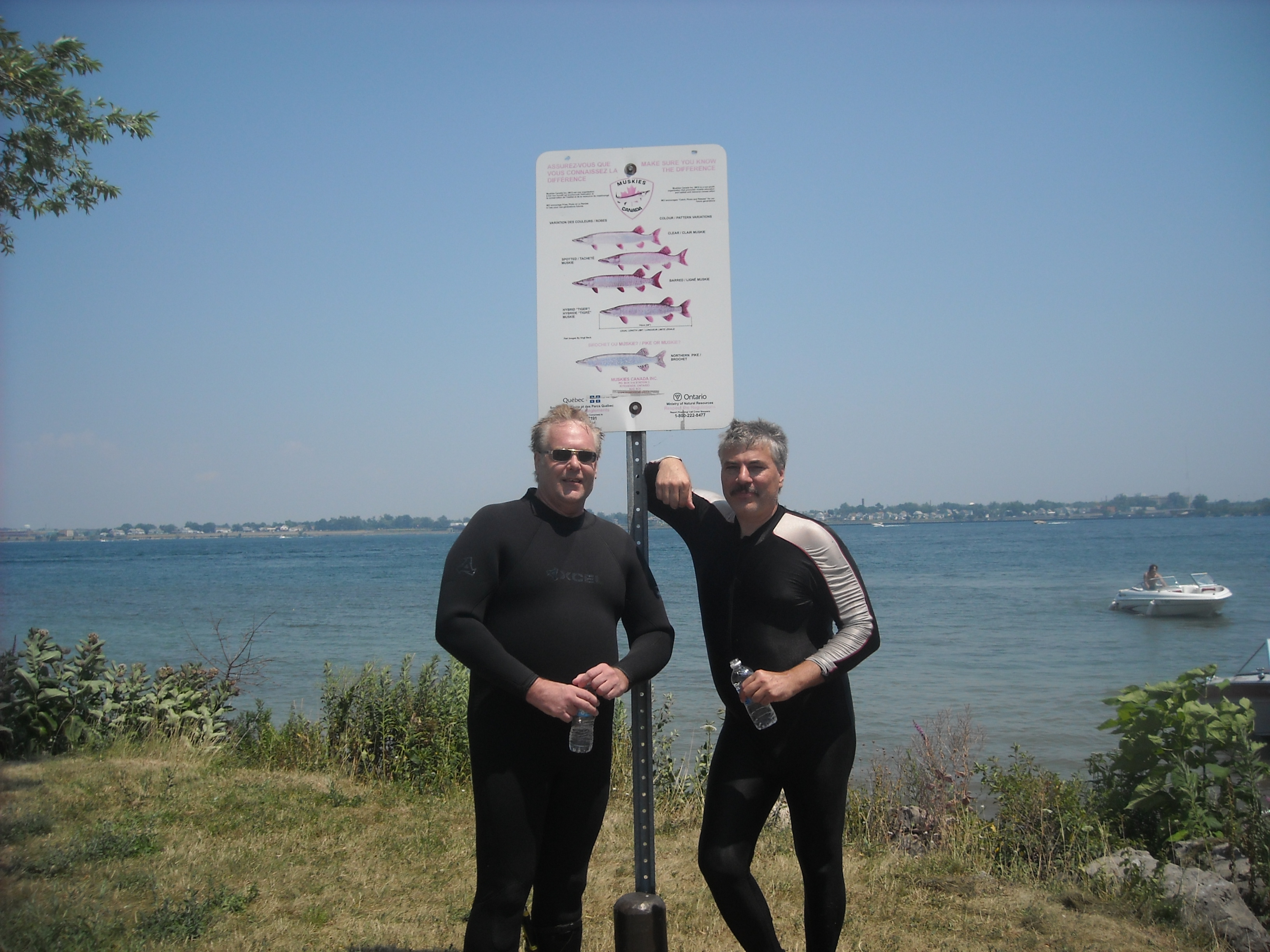 Don and Joe on a surface interval - Niagra River